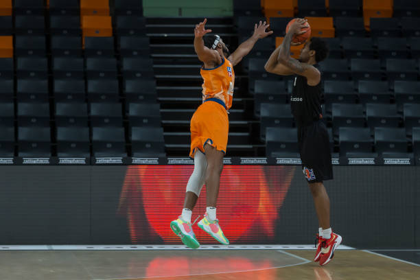 篮下强攻样 篮下强攻样