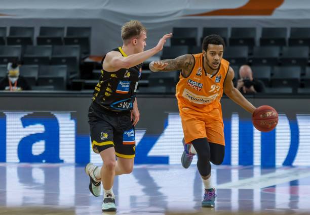 也以其惊人 也以其惊人