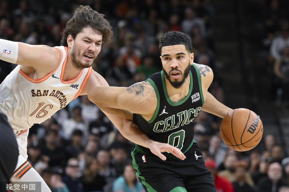 和犀利的突 和犀利的突